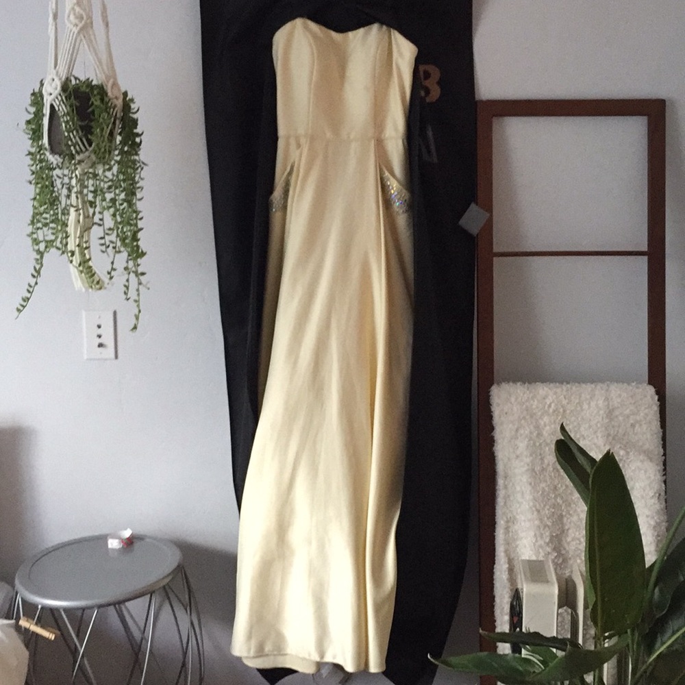MY ABSOLUTE FAVORITE PROM DRESS!!!!!!